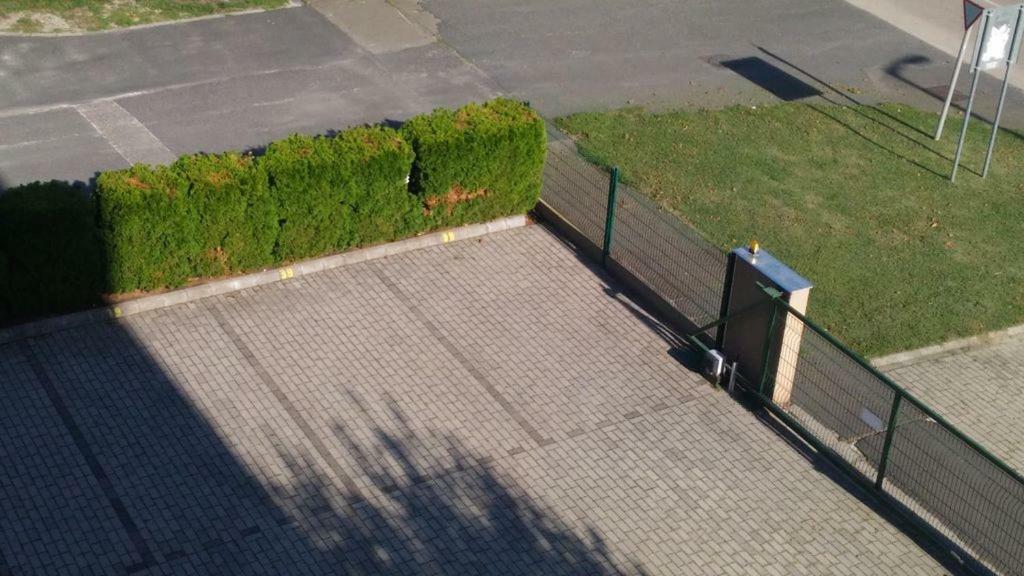 Amanda Apartman Siófok Buitenkant foto